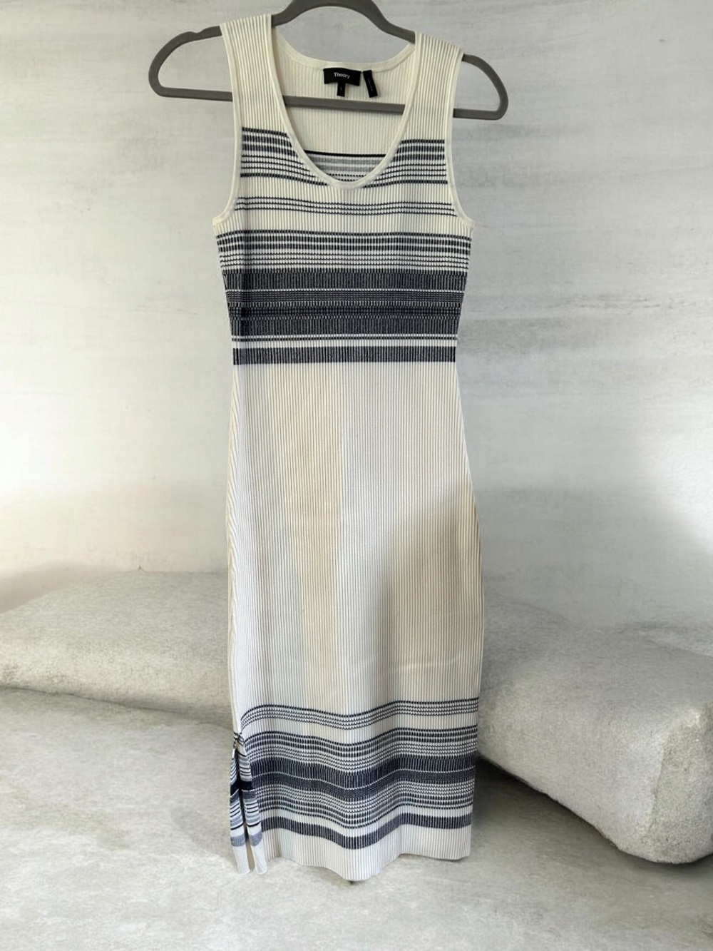 Theory Blue Striped Reverie Rib Knit Tank Dress. Women’s Small